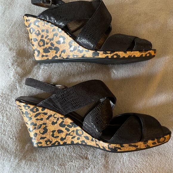 Leopard Print Wedge Sandals - Black - Picture 2 of 6